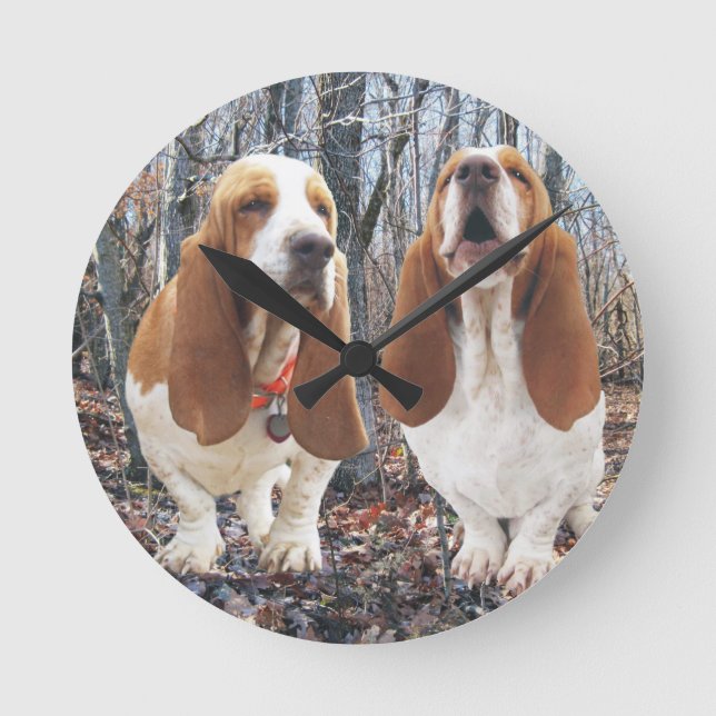 Redondo Relógio de Woodland do Hound Basset (Frente)