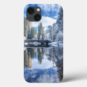 Reflexão do inverno em Yosemite