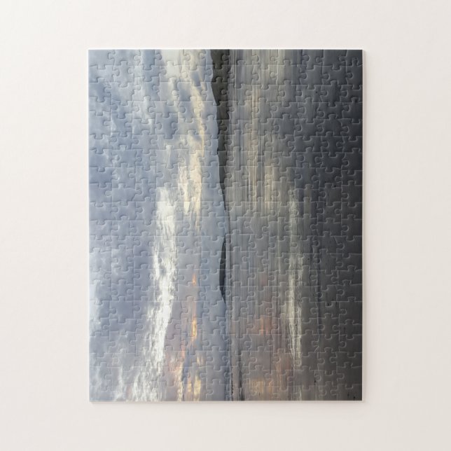 Reflexões no quebra-cabeça da foto da praia da (Vertical)