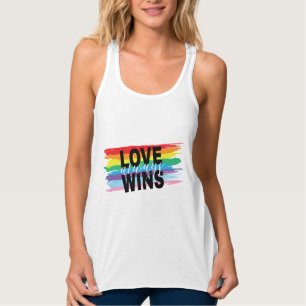 Regata LGBTQIA Love Sempre ganha Rainbow Pride T-Shirt