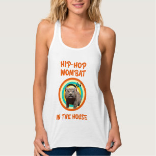 Regata Wombat de Hip-hop Engraçado em Casa