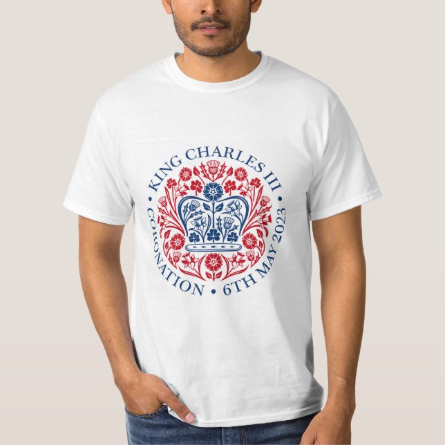 Rei Charles III Coronation Emblem T-Shirt (Frente)