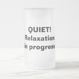 Relaxamento em andamento na caneca do fosco