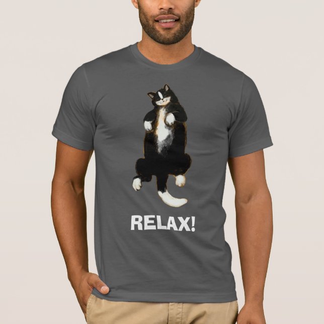 Relaxe amigo! T-Shirt de gato adormecido (Frente)