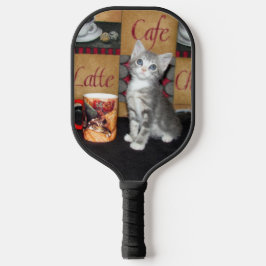 Relaxe, Beba Café, Jogue Pickleball diz que o Gato