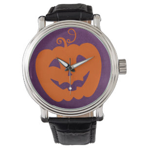 Relógio Abóbora Laranja Halloween em Pumpkin no Fundo Puro