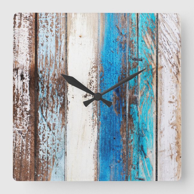 Relógio antigo de madeira derivada (Frente)