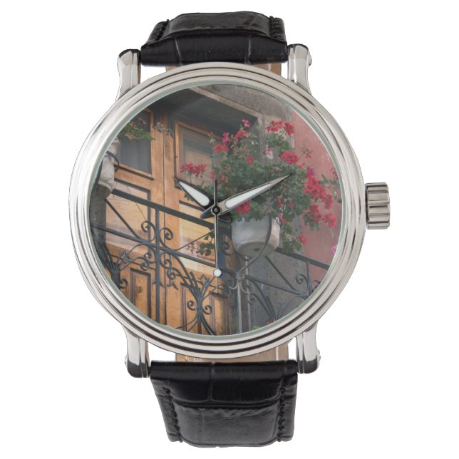 Relógio Arquitetura nas ruas de San Miguel de (Frente)