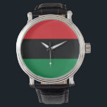 Relógio Bandeira da UNIA Pan-Africana<br><div class="desc">A bandeira pan-africana - também conhecida como bandeira da UNIA, bandeira afro-americana, bandeira da Libertação Negra e vários outros nomes - é uma bandeira triangular composta por três bandas horizontais iguais de (de cima para baixo) vermelho, preto e verde.</div>