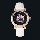 Relógio Black Raven em uma Ilustração de Ramificação<br><div class="desc">Um relógio com a imagem de um corvo preto com asas roxas cor-de-rosa. Uma água cor-de-rosa por trás deste adorável pássaro místico.</div>