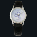 Relógio Bonito Símbolo de Astrologia Leo Personalizado Rox<br><div class="desc">Este bonito,  personalizado e roxo Leão lavanda mostra seu sinal astrológico do Zodíaco em um belo brilho como as constelações. Personalize este belo presente de relógio de pulso com seu nome em lindos scripts cursivos para alguém com aniversário de final de julho ou início de agosto.</div>