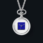 Relógio Classic Bauhaus Art Blue Square Necklace Watch<br><div class="desc">Inspirado pelo movimento Bauhaus,  este relógio de colar é mais do que um mero relógio - é uma afirmação vestível de simplicidade sofisticada icônica. Criada com linhas limpas,  formas geométricas,  e focada na beleza essencial,  esta peça combina perfeitamente forma e função.</div>