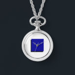 Relógio Classic Bauhaus Art Blue Square Necklace Watch<br><div class="desc">Inspirado pelo movimento Bauhaus,  este relógio de colar é mais do que um mero relógio - é uma afirmação vestível de simplicidade sofisticada icônica. Criada com linhas limpas,  formas geométricas,  e focada na beleza essencial,  esta peça combina perfeitamente forma e função.</div>