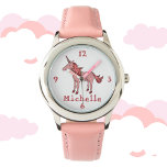 Relógio Cor de rosa Unicórnio com Nome Personalizável<br><div class="desc">O design tem um unicórnio rosa para dormir com um belo homem e um conto. Há um nome no relógio,  que você pode personalizar. Este relógio é excelente para meninas que gostam de unicórnios. É um desenho digital.</div>