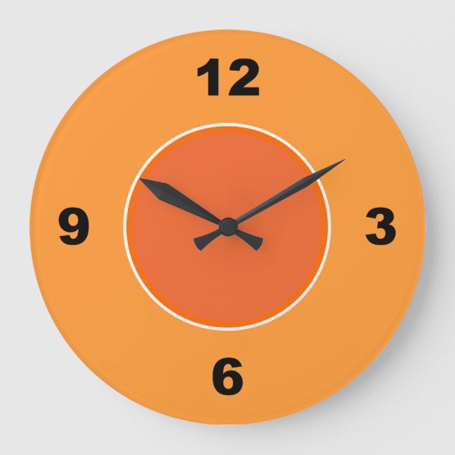 Relógio de Números Pretos Grandes Laranja de Dois  (Frente)