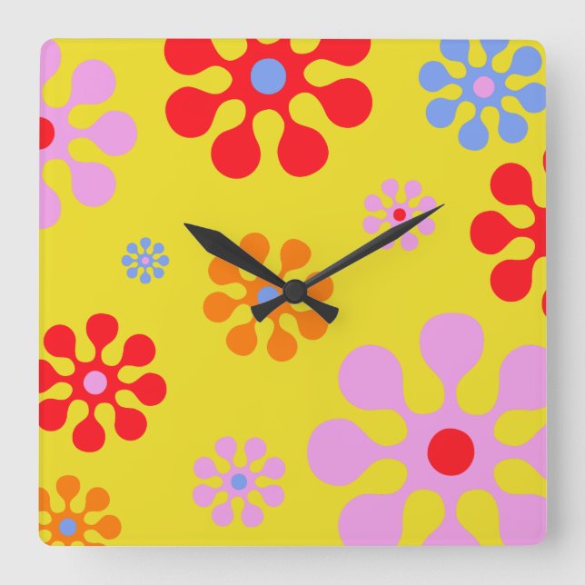 Relógio de Parede Amarelo com Padrão de Flor Retro (Frente)