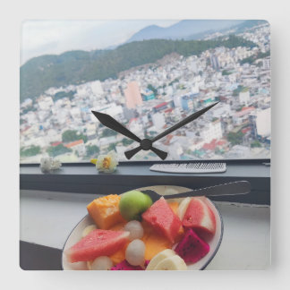 Relógio de Parede com Tigela de Frutas Tropicais e
