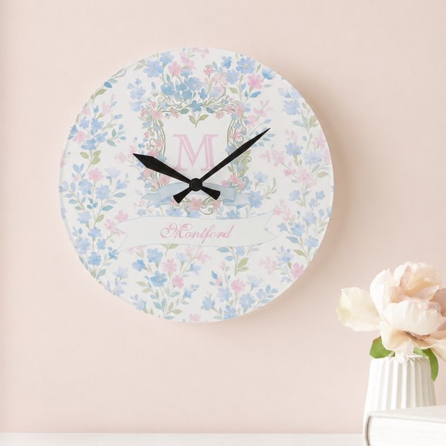 Relógio de Parede Floral Azul Personalizado (elegant pretty grandmillennial blue floral clock with custom initial and name in calligraphy script)