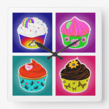 Relógio de Parede Quadrado de Quatro Cupcakes