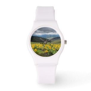 Relógio De Pulso Flores Silvestres da Primavera nas Colinas