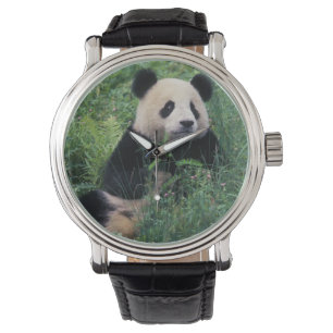 Relógio De Pulso Panda gigante na grama, Vale de Wolong, Sichuan