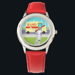 Relógio De Pulso Retro Small Town Milkman Kid's Watch<br><div class="desc">Se você tem sede para um meio século moderno de design, este Retro Small Town Milkman Kid's Watch é para você! O estilo de 1960, design de arte minimalista, apresenta um fazer dedicado, milkman nas suas rondas matinais. O louro está vestindo calças brancas leitosas, camisa e chapéu com uma gravata...</div>