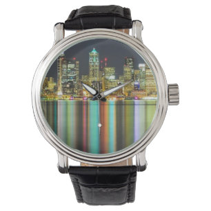 Relógio De Pulso Skyline de Seattle na noite com reflexão