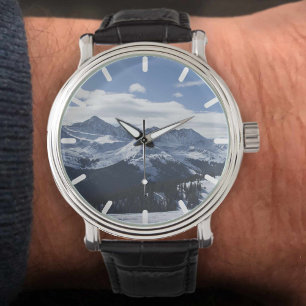 Relógio De Pulso Uma visão dos Alpes. Montanhas alpinas.