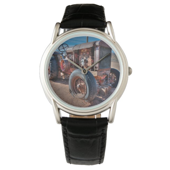 Relógio Fazendas | Trator Antiquado Rusty (Frente)