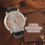 Relógio Feliz aniversário de casamento de 7<br><div class="desc">7 de aniversário de casamento vigia com o tradicional visual de cobre desejando ao casal 7 anos de união. Cobre é o presente tradicional dado para o sétimo aniversário de casamento.</div>