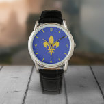 Relógio Fleur de Lis no Royal Blue Watch<br><div class="desc">Um homem elegante precisa de um relógio elegante! Este será perfeito com o seu fundo azul real e o seu pulso de liras dourado!</div>