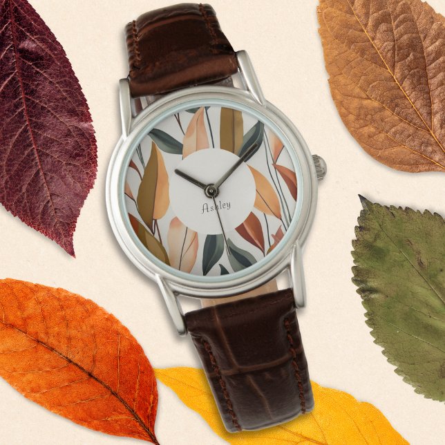 Relógio Folhas de Outono Nome Personalizado Temático da Na (A stylish watch with Autumn leaves design in orange, green, brown and yellow)