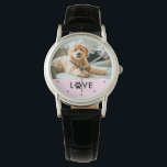 Relógio Foto do seu cão ou gato | Love with Paw Print<br><div class="desc">Este design simples e adorável apresenta a sua foto favorita do seu cão ou gato de estimação,  com a palavra "amor" usando uma pata em texto preto moderno sobre um fundo cor-de-rosa pincelado.</div>