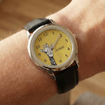 Relógio Girafa de Crianças Bonitas Personalizada<br><div class="desc">Uma girafa amarela bonita,  personalizada,  relógio de nome. fácil de personalizar e fará um presente de excelente para natal,  aniversários e todas as outras ocasiões.</div>