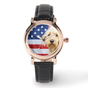Relógio Goldendoodododle com bandeira americana