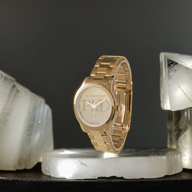 Relógio Graduação PhD de Nome de Formando Dourado (Get this gold watch for the PhD in your life. Simply customize it then add it to your cart.)