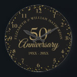 Relógio Grande 50th Anniversary Black And Gold Dust Confetti<br><div class="desc">Featuring delicate gold dust confetti on a black background. Personalize with your special fifty years golden anniversary information in chic gold lettering. Designed by Thisisnotme©</div>