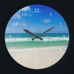 Relógio Grande A fotografia de praia leva-me ao mar tropical<br><div class="desc">Uma bela fotografia de praia tirada no destino ideal de férias de Destin,  Flórida. As maravilhosas águas verdes de Sandestin se lavam até a costa arenosa sob céus azul sereno para fazer a foto perfeita das férias.</div>