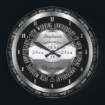 Relógio Grande Aniversário de Casamento 10 do Elegante Negro e Pr<br><div class="desc">Uma vida de compromisso merece a qualidade de um presente personalizado. Deixe o casal importante saber o quanto eles o inspiram com nosso tom original de preto e prata, 10 anos de design. Personalizar com nomes, bem como data de casamento e data de aniversário. Design original criado por Designs Holiday...</div>