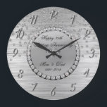 Relógio Grande Aniversário de Casamento de 25 de Ouros Silver Ele<br><div class="desc">Relógio de aniversário de casamento de diamantes de prata elegantes.</div>