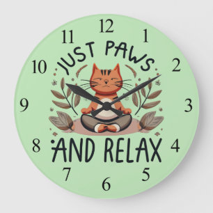 Relógio Grande Apenas patas e Gato de ioga relaxado