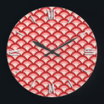 Relógio Grande Art Deco - padrão de ondas - coral vermelho e rosa<br><div class="desc">Um padrão Art Deco baseado no padrão tradicional de ondas,  frequentemente visto em têxteis japoneses,  em tons de coral vermelho profundo a rosa-coral pálido</div>