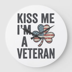 Relógio Grande Beije Me Eu Sou Um Trevo De Veterano Camisa Vintag