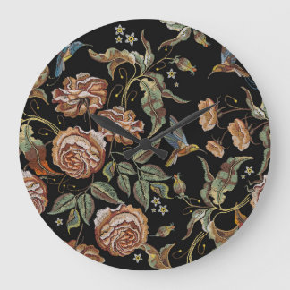 Relógio Grande Bordado rosa, Estilo Renascentista.