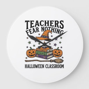 Relógio Grande Camisa de professor de Halloween com livros de bru