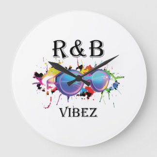 Relógio Grande Camiseta Gráfica R&B Vibez | Estética Musical Colo