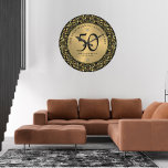 Relógio Grande Casamento de 50° casamento do Círculo de Suores Do<br><div class="desc">Design do relógio de ouro brilhante do luxo circula todo o círculo do 50º aniversário do casamento. Dourado aniversário de casamento. Tipografia negra personalizada.</div>