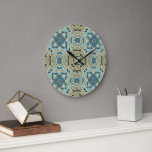Relógio Grande Cinza Verde Azul Ochre Hip Bohemian Bali Art<br><div class="desc">Lindo amarelo ocre contemporâneo, verde cinza, azul lacrimogêneo e padrão mosaico boêmico colorido de cinza. Design moderno e legal para a tendência de adornador de interiores experiente e adorável de arte, motif de quadril, estilo de retroaparência de vintage ou amante de motif geométrico de abstrato. Esta design divertida e fofa...</div>