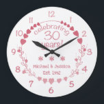 Relógio Grande Corações de 30 Casamento de Aniversário<br><div class="desc">Celebre um aniversário de casamento de um marco com este lindo e elegante relógio de parede com um design com corações vermelhos e cor-de-rosa.</div>