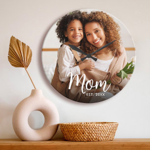 Relógio Grande Data de Fundação da Mamãe Script Branco Personaliz